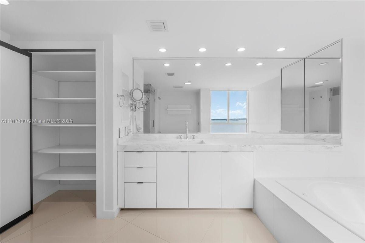 2127 Brickell Avenue, Unit 1701 Miami, FL 33129 - Photo 72 of 95