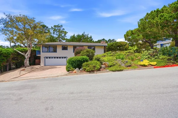 $1,879,000 | 9 Somerset Vale, Monterey, CA 93940