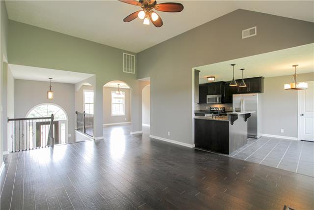 20 Chapel Ridge Road Clarksville, TN 37040 - Photo 3 of 15