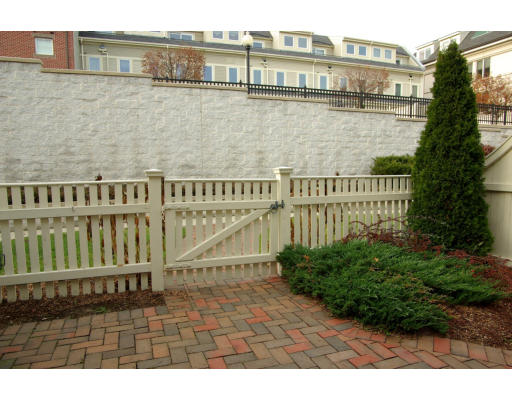 78 Constitution Road, Unit 78 Boston, MA 02129 - Photo 6 of 13 Gallery Image 6