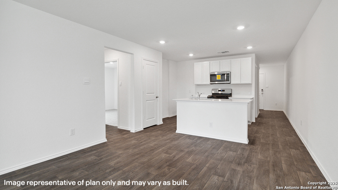 1015 Cholula Road San Antonio, TX 78221 - Photo 13 of 36