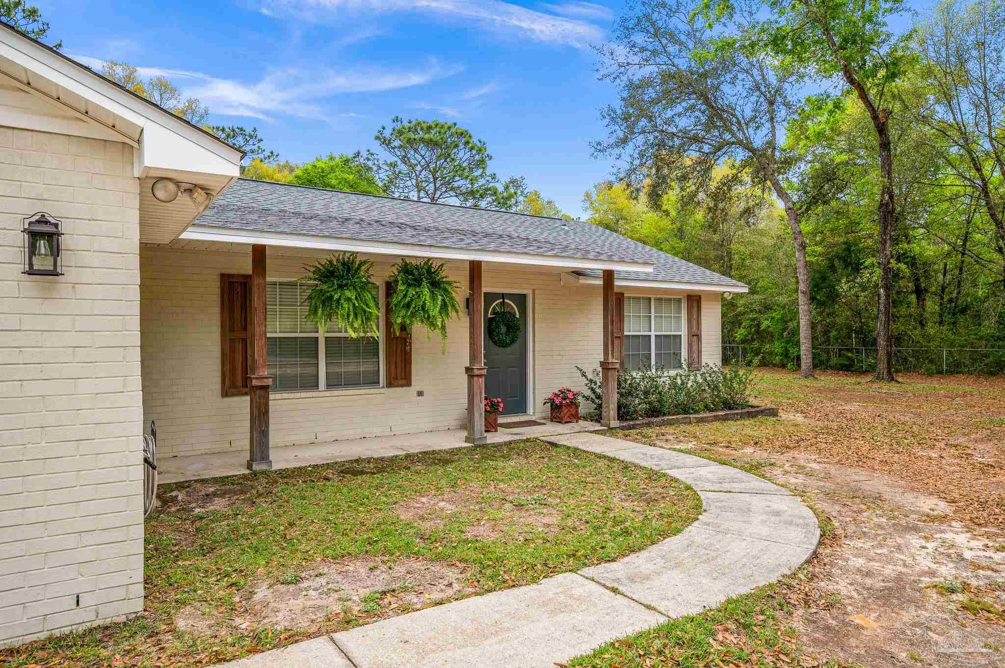 4228 Shiloh Road Milton, FL 32583 - Photo 2 of 46