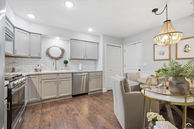 $259,000 | 3922 Willshire Drive, Lawrence, KS 66049