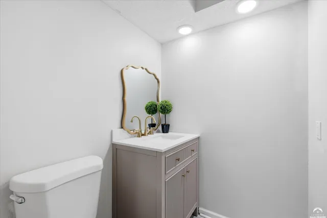 $259,000 | 3922 Willshire Drive, Lawrence, KS 66049