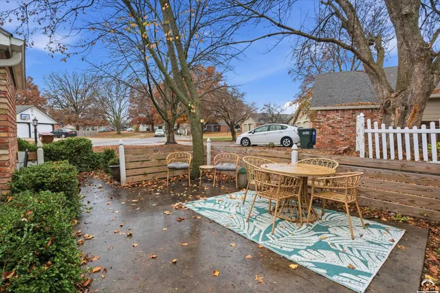 $259,000 | 3922 Willshire Drive, Lawrence, KS 66049