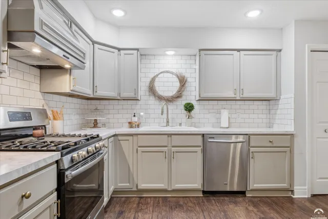 $259,000 | 3922 Willshire Drive, Lawrence, KS 66049