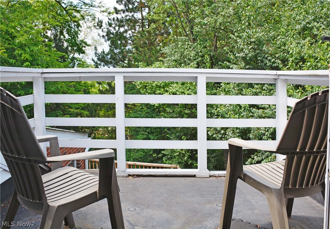 2401 Overlook Road Cleveland, OH 44106 - Photo 24 of 32 upper balcony