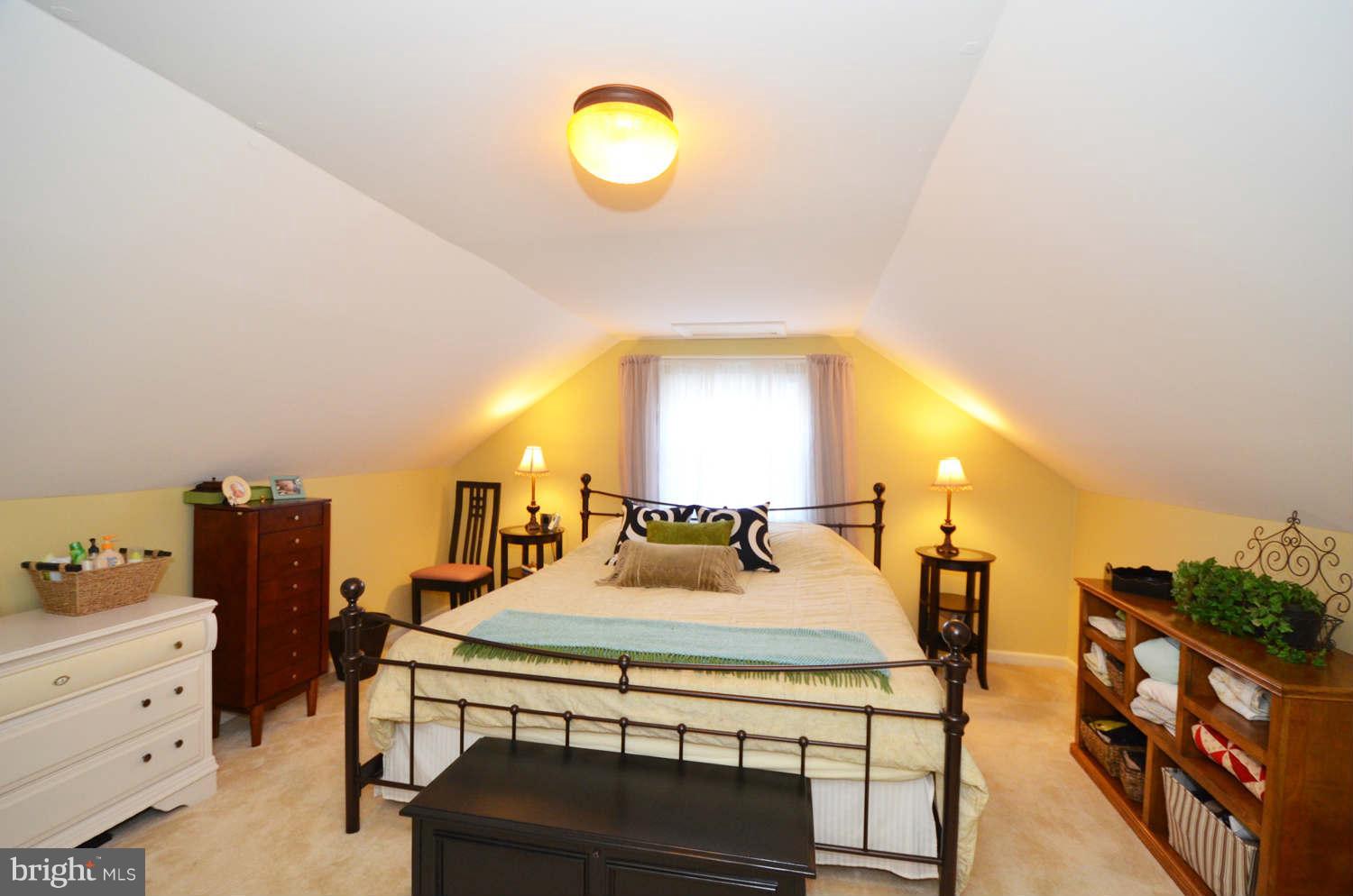 425 Kerwin Road Silver Spring, MD 20901 - Photo 13 of 23 Bedroom (Master)