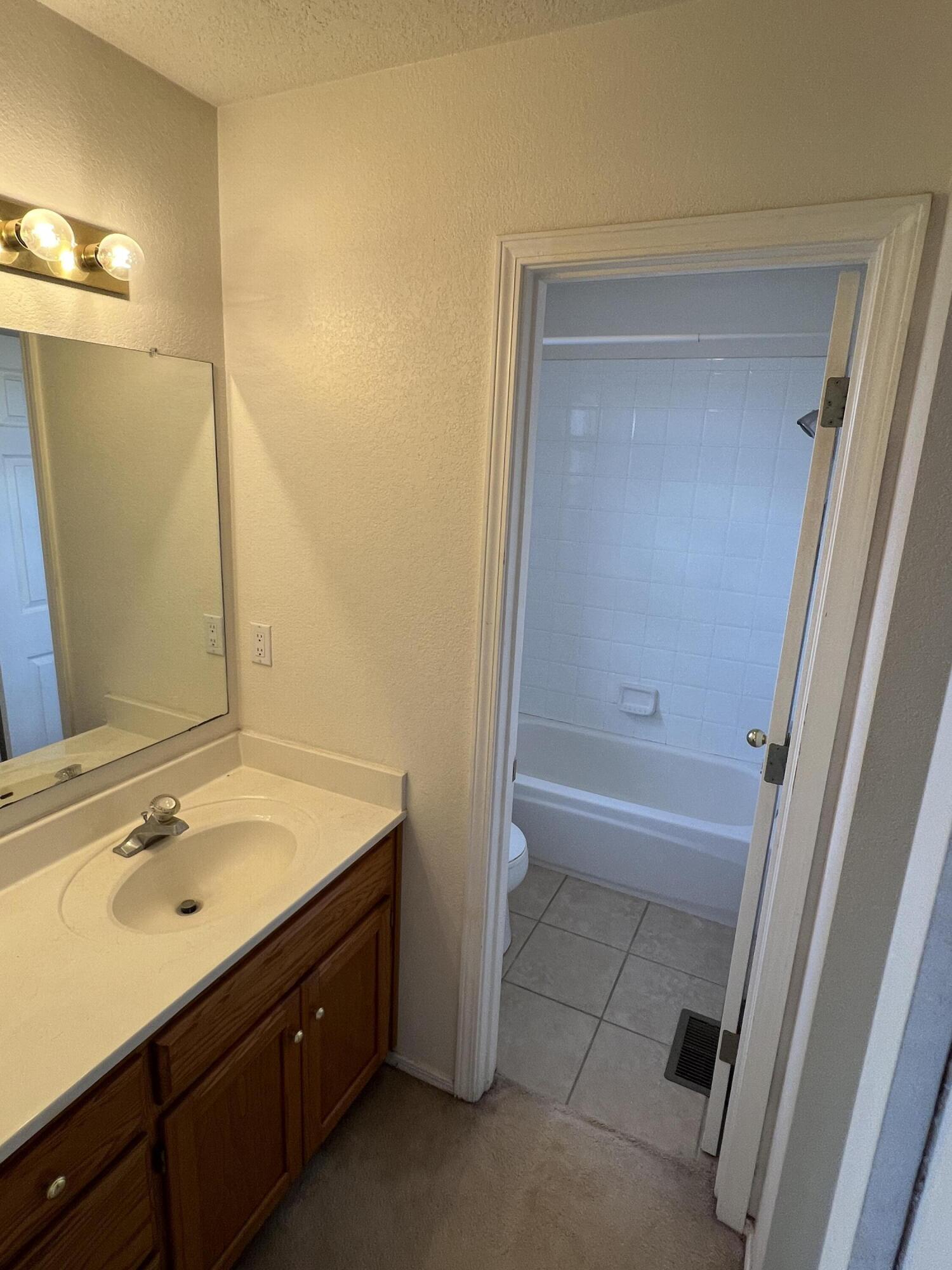 7316 Peregrine Road Northeast Albuquerque, NM 87113 - Photo 15 of 17 Gallery Image 15