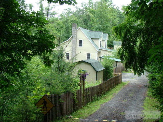 1296 Rustic Road West Jefferson, NC 28694 - Photo 1 of 30 Gallery Image 1