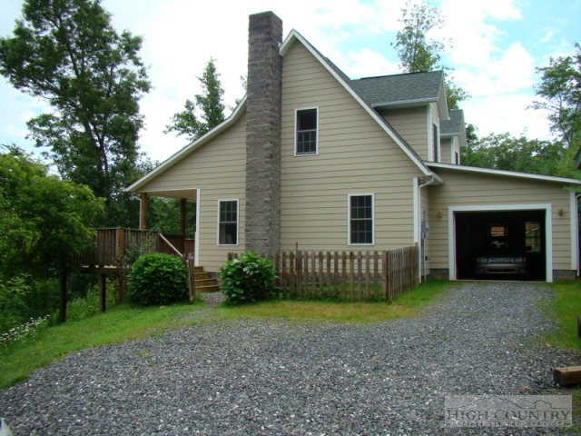 1296 Rustic Road West Jefferson, NC 28694 - Photo 2 of 30 Gallery Image 2