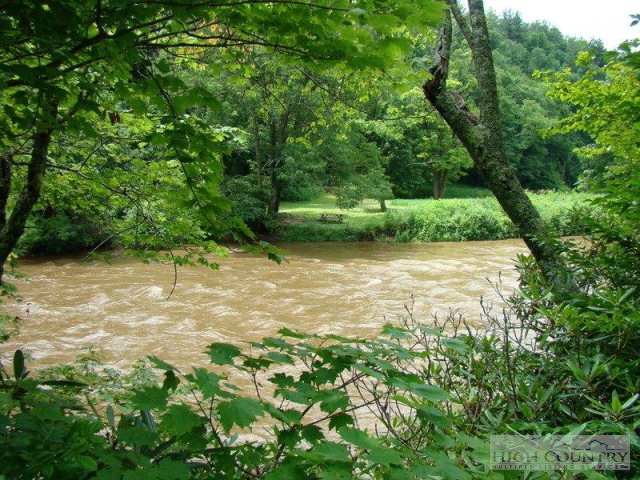 1296 Rustic Road West Jefferson, NC 28694 - Photo 23 of 30 Gallery Image 23