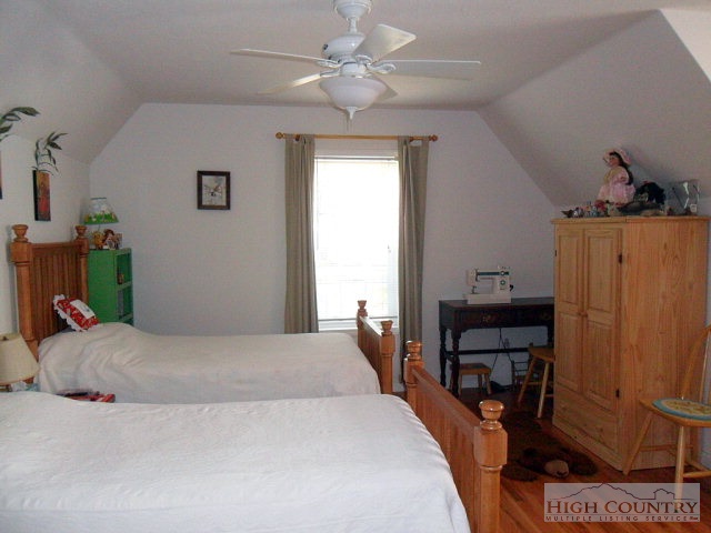 1296 Rustic Road West Jefferson, NC 28694 - Photo 6 of 30 Gallery Image 6