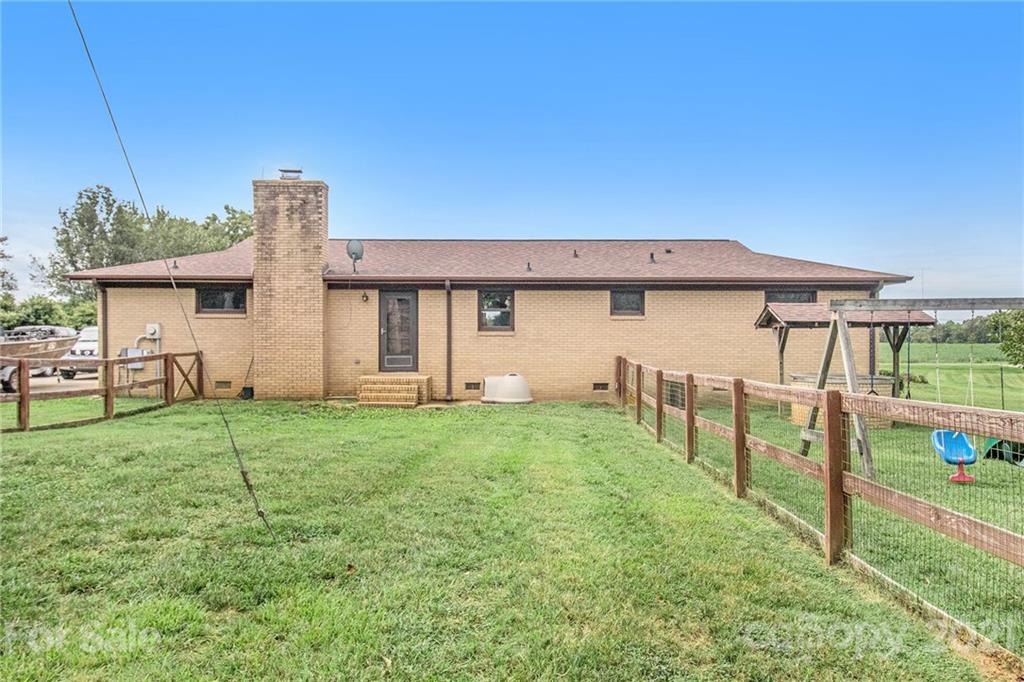 526 Alexis High Shoals Road Dallas, NC 28034 - Photo 26 of 33 Gallery Image 26
