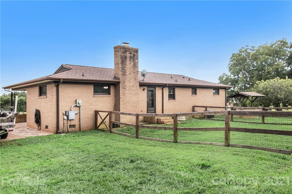 526 Alexis High Shoals Road Dallas, NC 28034 - Photo 27 of 33 Gallery Image 27