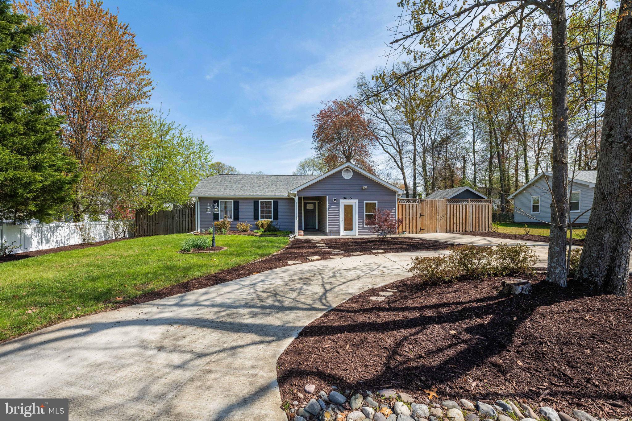 8635 Old Mt Vernon Road Alexandria, VA 22309 - Photo 2 of 47 Charming home with lush greenery.