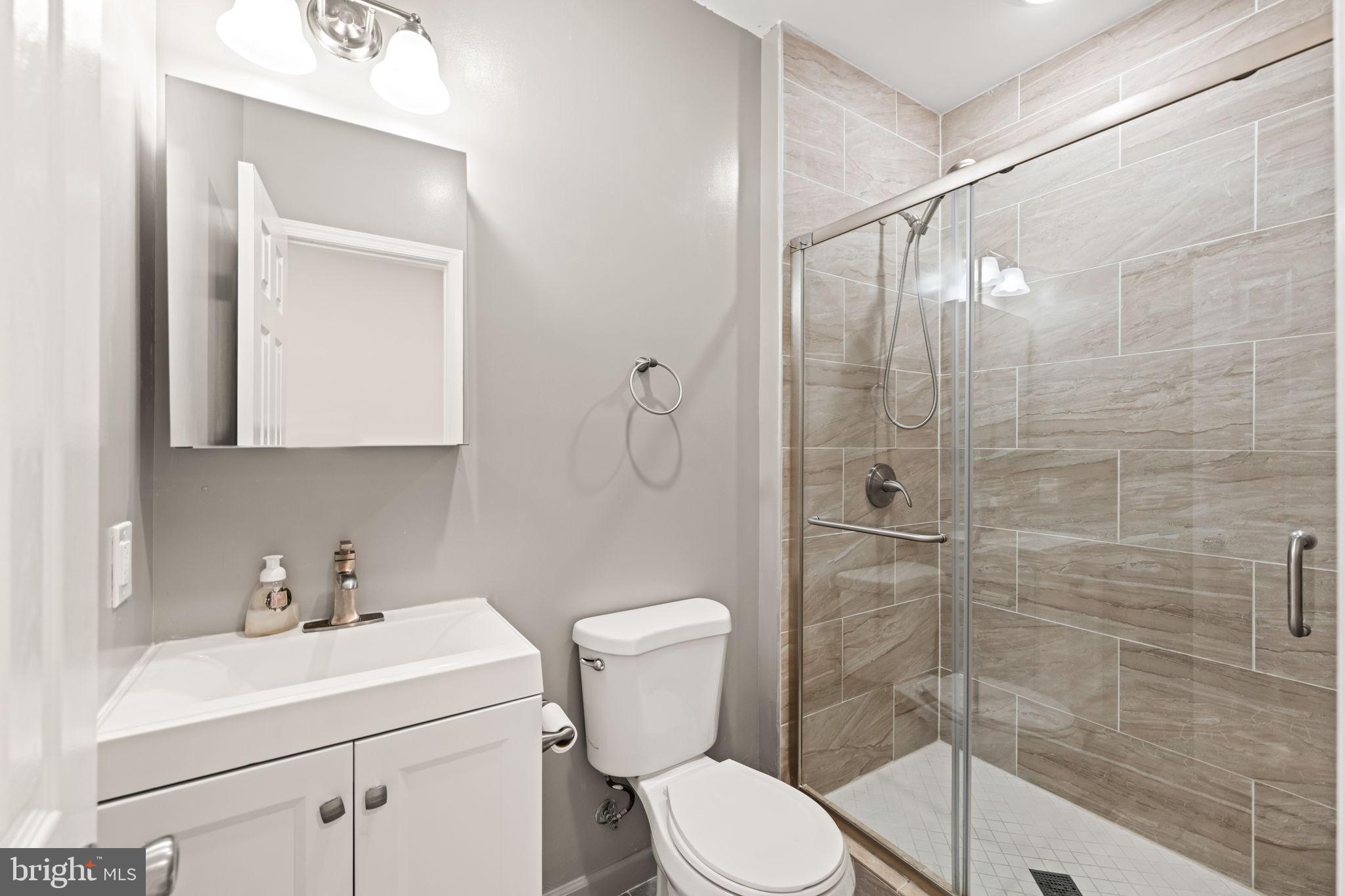 8635 Old Mt Vernon Road Alexandria, VA 22309 - Photo 22 of 47 Sleek modern bathroom retreat.