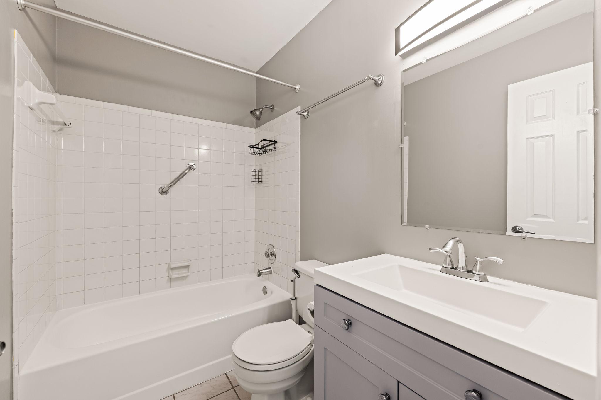 8635 Old Mt Vernon Road Alexandria, VA 22309 - Photo 30 of 47 Primary Bath