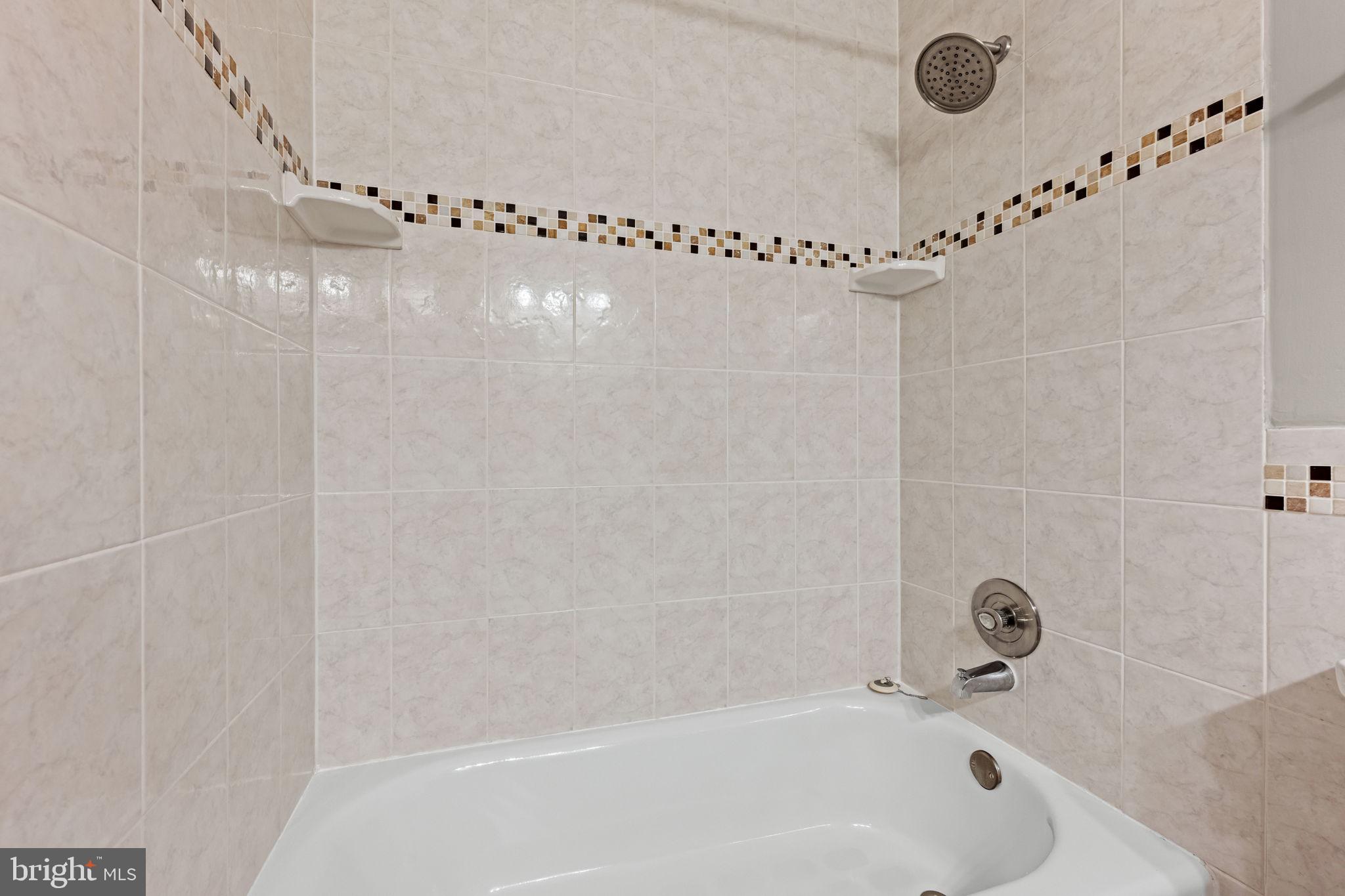 8635 Old Mt Vernon Road Alexandria, VA 22309 - Photo 33 of 47 Hallway Bathroom