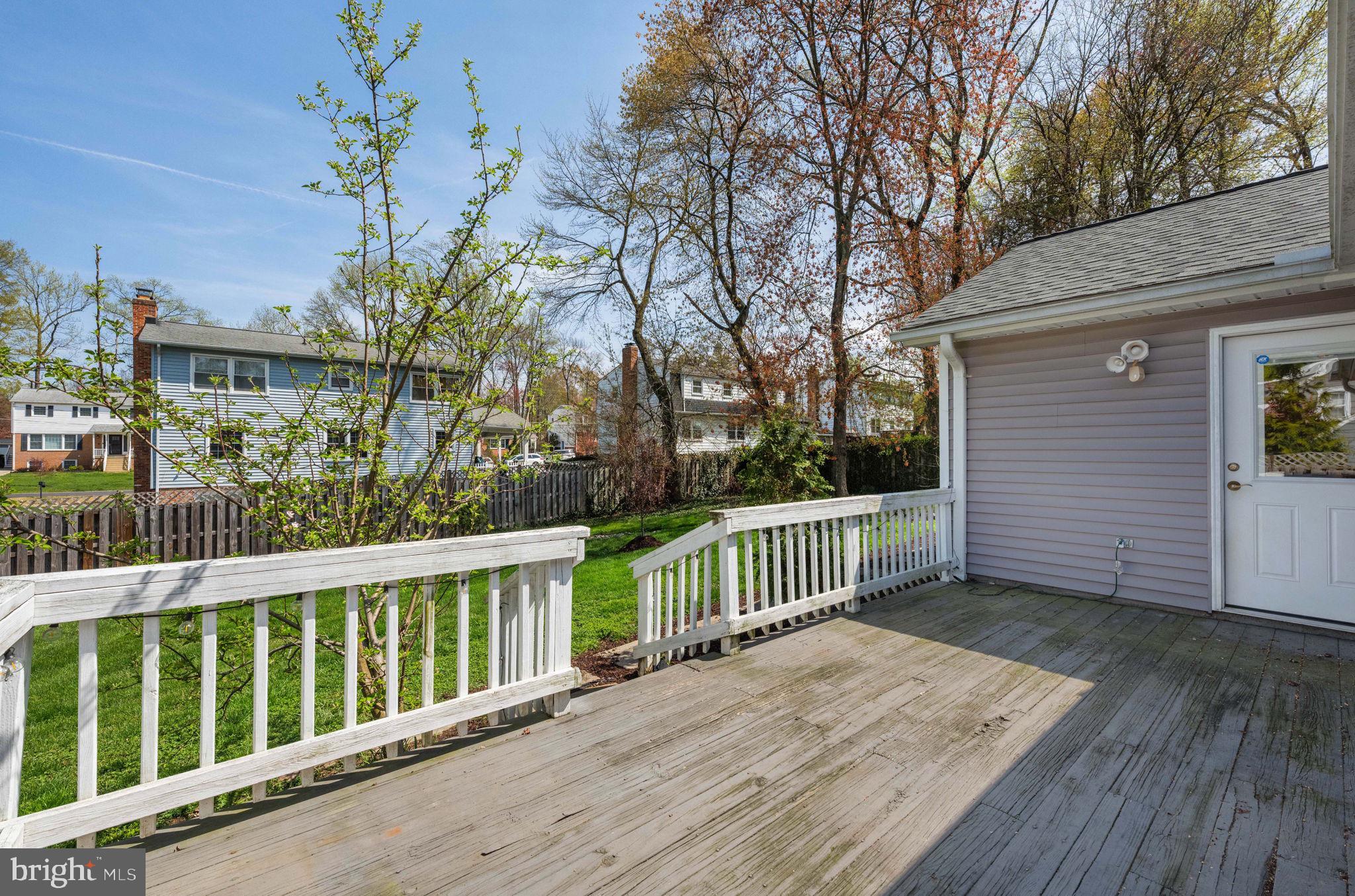 8635 Old Mt Vernon Road Alexandria, VA 22309 - Photo 36 of 47 Sunny deck with lush green views.