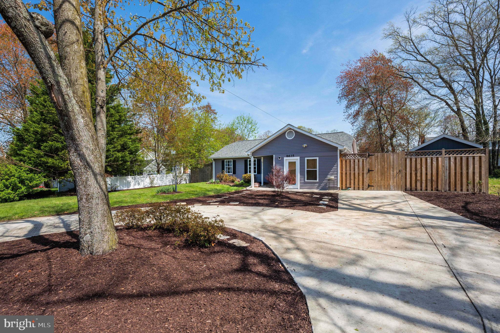 8635 Old Mt Vernon Road Alexandria, VA 22309 - Photo 4 of 47 Charming home with spacious yard.