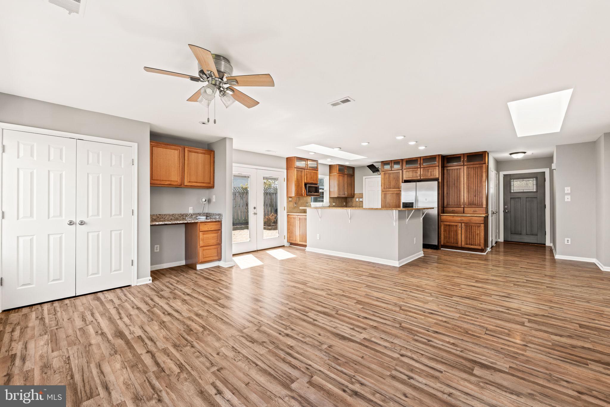 8635 Old Mt Vernon Road Alexandria, VA 22309 - Photo 7 of 47 Spacious modern kitchen and living area.