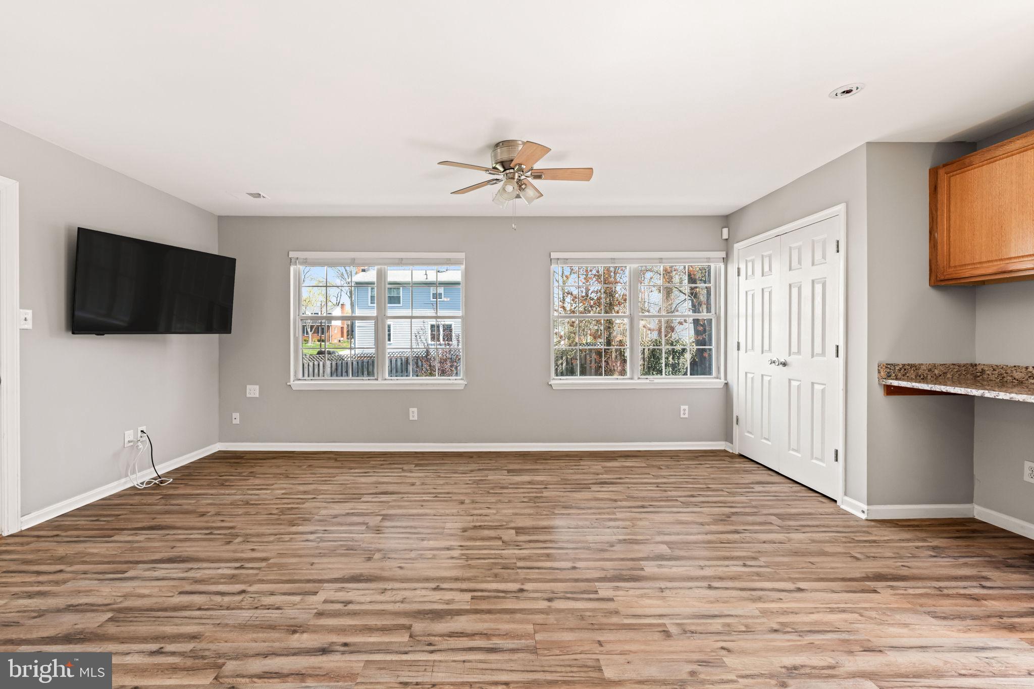 8635 Old Mt Vernon Road Alexandria, VA 22309 - Photo 9 of 47 Bright and airy open space awaits.