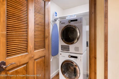 $995,000 | 415 East Dean St Unit 42 Wks 26 & 27, Aspen, CO 81611