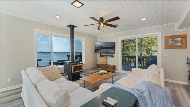 $799,500 | 9923 Jeske Avenue Northwest, Annandale, MN 55302