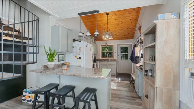 $799,500 | 9923 Jeske Avenue Northwest, Annandale, MN 55302