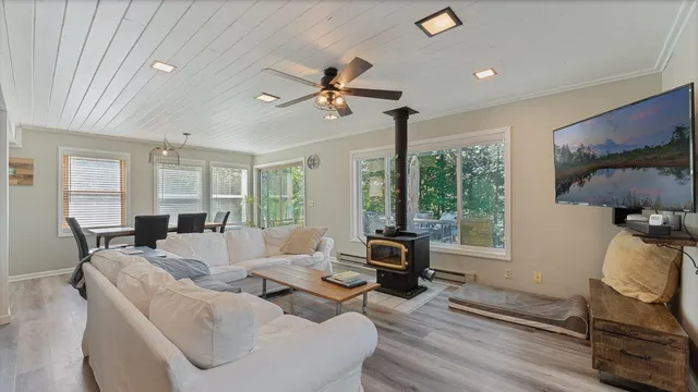 $799,500 | 9923 Jeske Avenue Northwest, Annandale, MN 55302