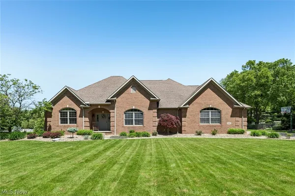 $574,900 | 6395 Great Court Circle Northwest, Massillon, OH 44646