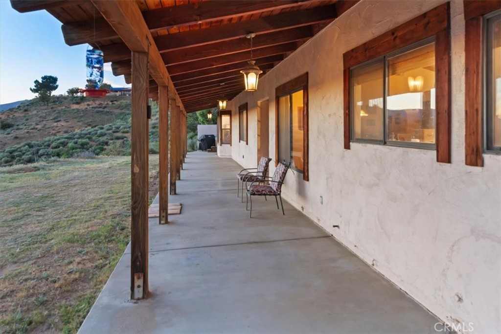 9060 Yucca Hills Road Agua Dulce, CA 91390 - Photo 8 of 44