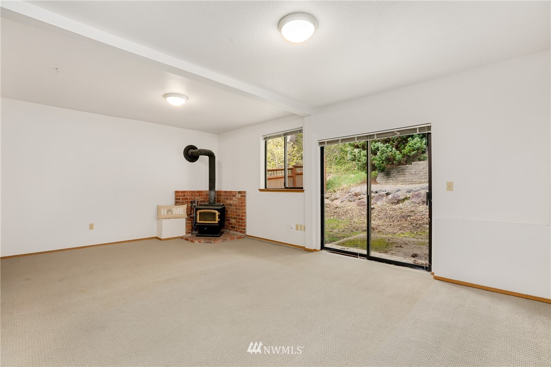 1703 174th Place Southeast Bothell, WA 98012 - Photo 16 of 22 Gallery Image 16