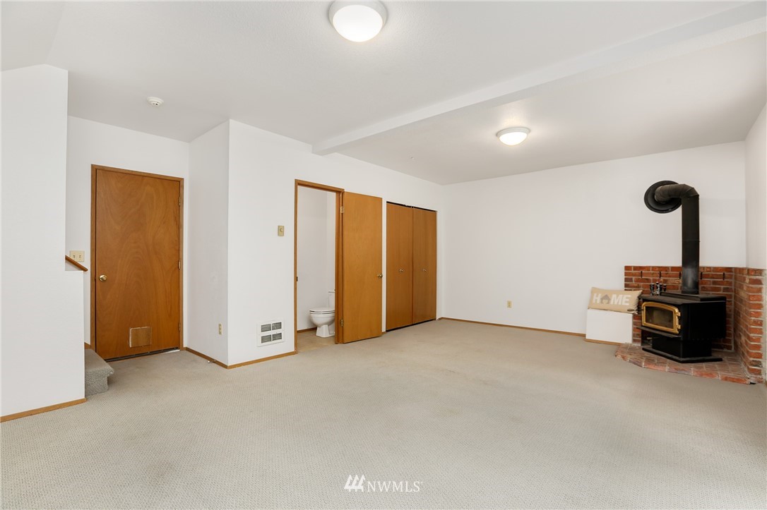 1703 174th Place Southeast Bothell, WA 98012 - Photo 18 of 22 Gallery Image 18