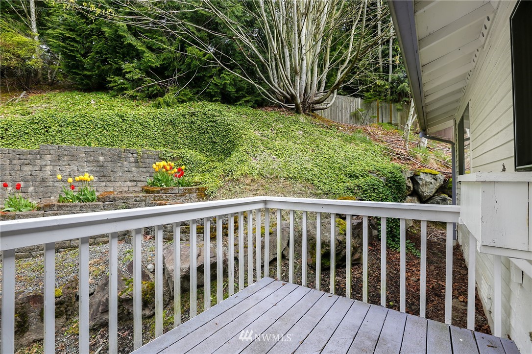1703 174th Place Southeast Bothell, WA 98012 - Photo 19 of 22 Gallery Image 19