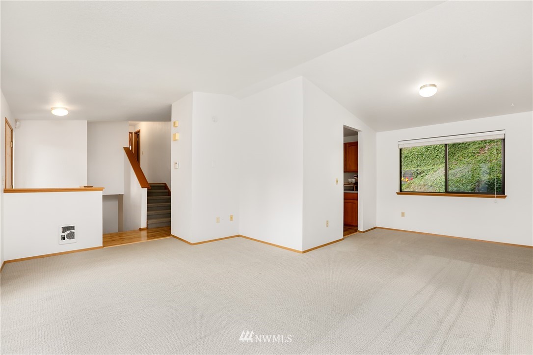1703 174th Place Southeast Bothell, WA 98012 - Photo 4 of 22 Gallery Image 4