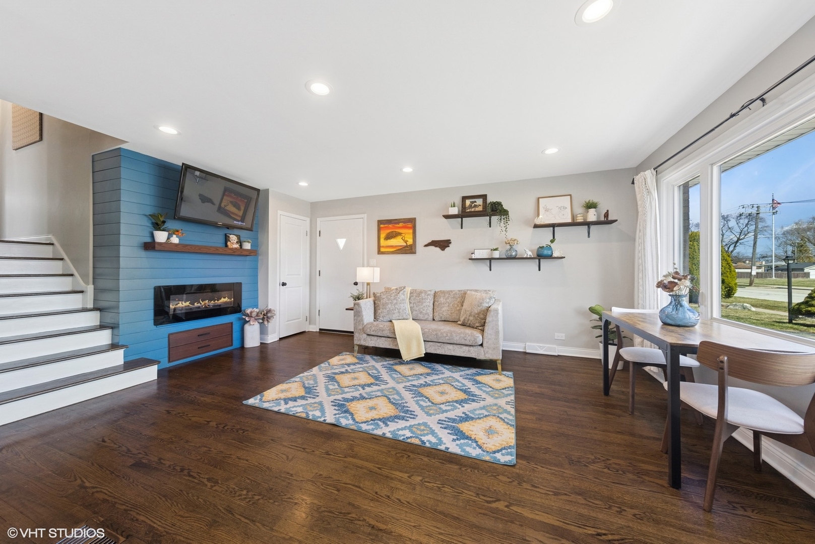 4322 Forest Avenue Brookfield, IL 60513 - Photo 2 of 27