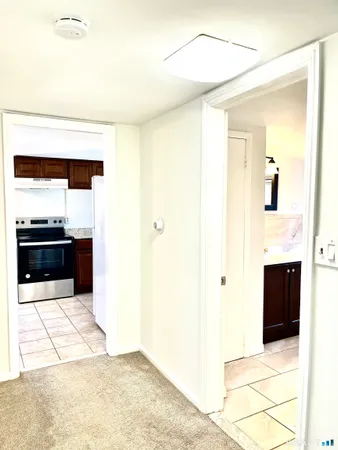 $1,950 | 657 Naugatuck Avenue, Milford, CT 06461