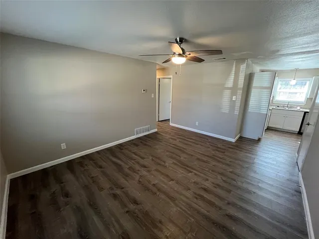 $1,700 | 936 Bluewood Drive, Dallas, TX 75232