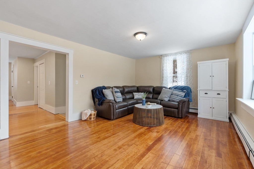 152 Dudley Road Templeton, MA 01468 - Photo 14 of 41