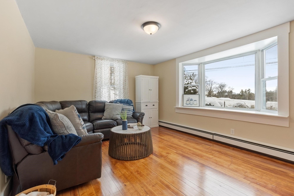 152 Dudley Road Templeton, MA 01468 - Photo 15 of 41