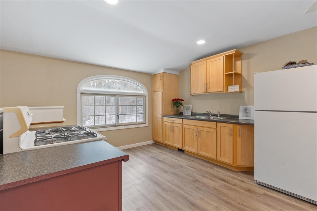 152 Dudley Road Templeton, MA 01468 - Photo 27 of 38