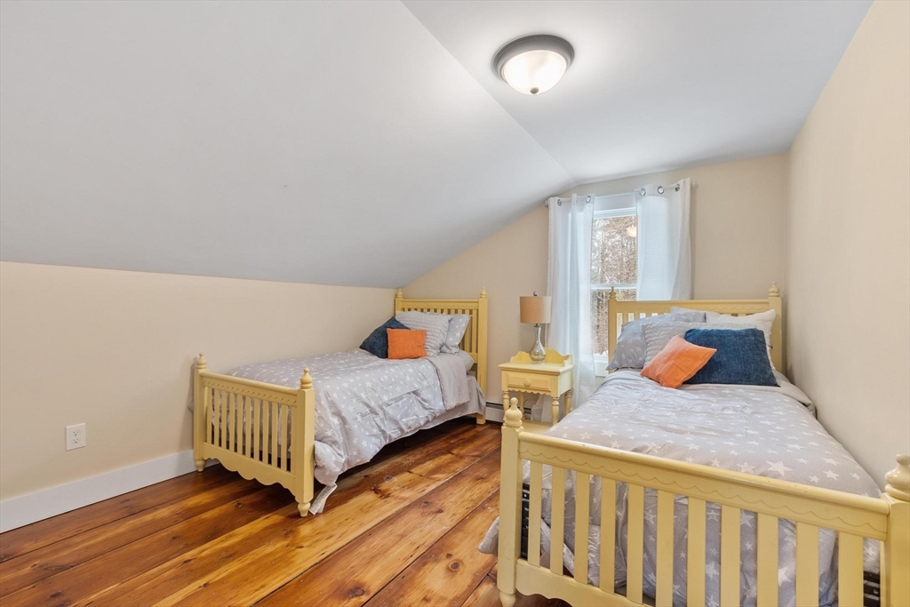 152 Dudley Road Templeton, MA 01468 - Photo 28 of 41