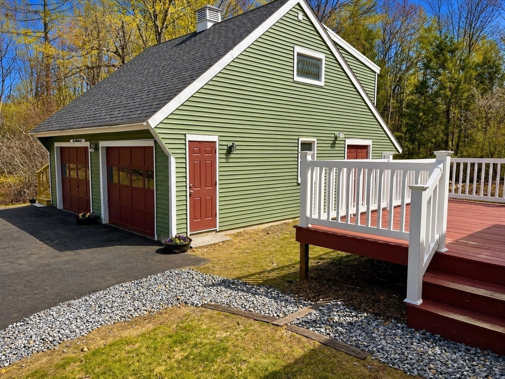 152 Dudley Road Templeton, MA 01468 - Photo 3 of 38