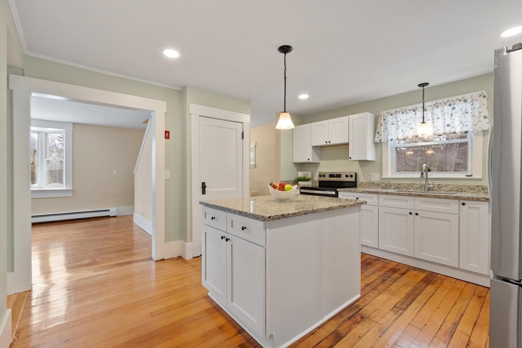 152 Dudley Road Templeton, MA 01468 - Photo 9 of 38