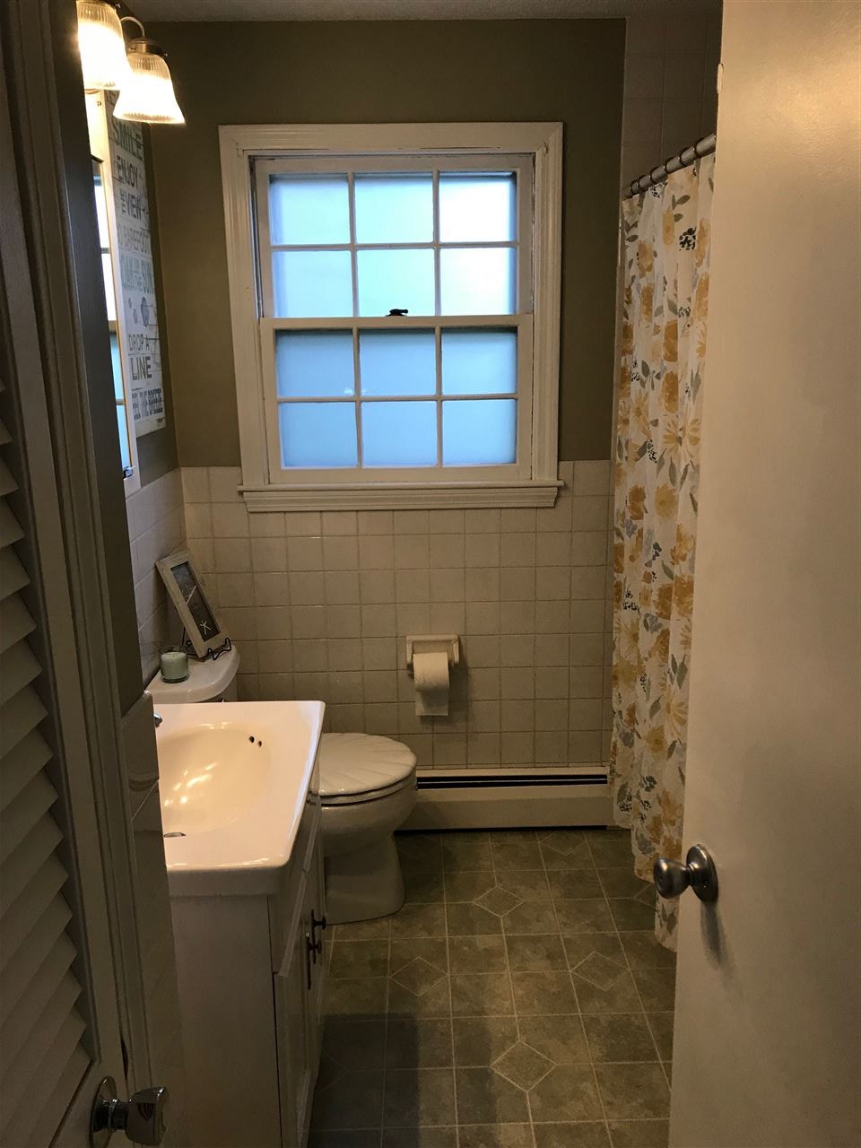 6 Knowlton Road Nashua, NH 03063 - Photo 18 of 27