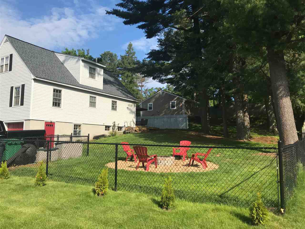 6 Knowlton Road Nashua, NH 03063 - Photo 5 of 27