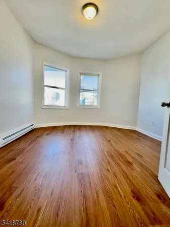 $2,350 | 489 South 17th Street, Unit 2, Newark, NJ 07103