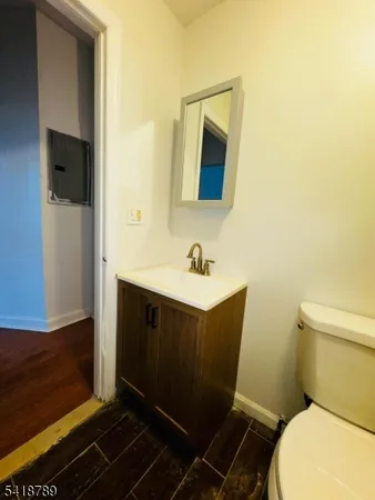 $2,350 | 489 South 17th Street, Unit 2, Newark, NJ 07103
